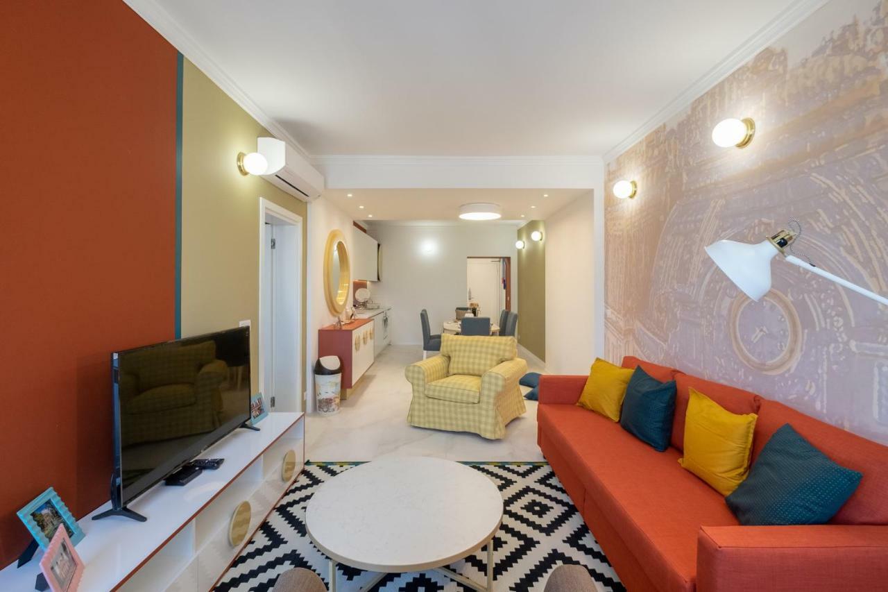 Vitosha Blvd 3-Bedroom, 2-Bathroom Lux Suite ソフィア エクステリア 写真