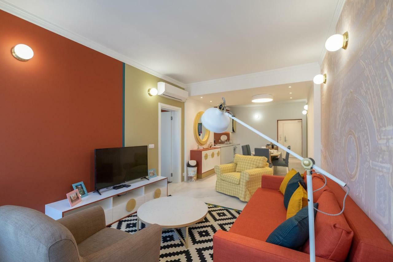 Vitosha Blvd 3-Bedroom, 2-Bathroom Lux Suite ソフィア エクステリア 写真