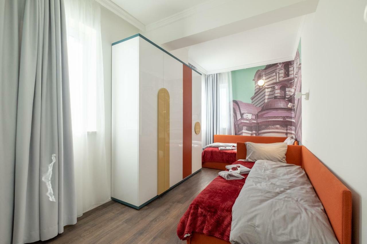 Vitosha Blvd 3-Bedroom, 2-Bathroom Lux Suite ソフィア エクステリア 写真